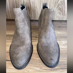 Born Womens Beebe Pull On Chelsea Casual Riding Ankle Boots Booties Shoes